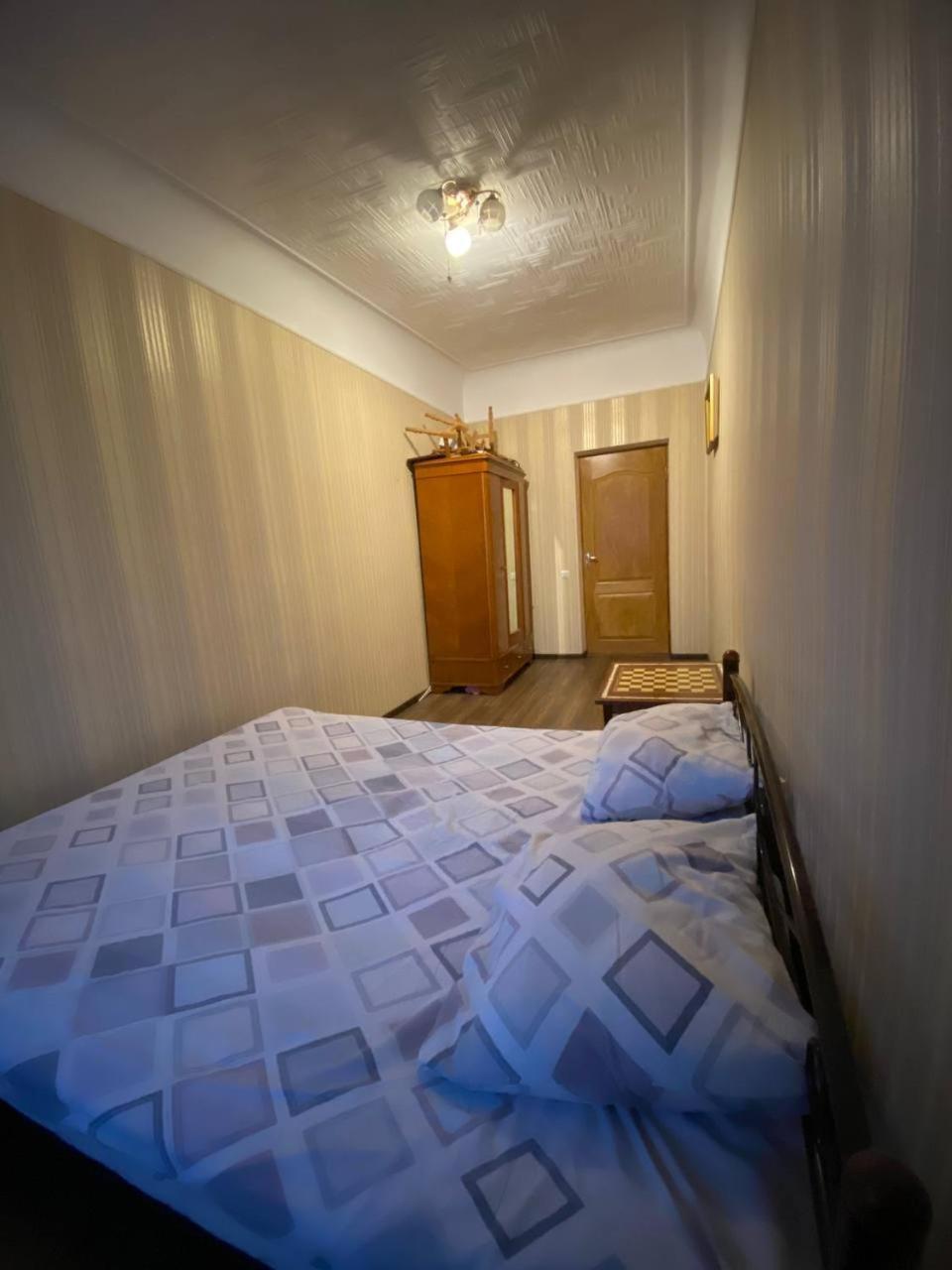 Ferienwohnung 3Х Комнатные Аппартаменты В Центре Жд Вокзал Poltawa Exterior foto